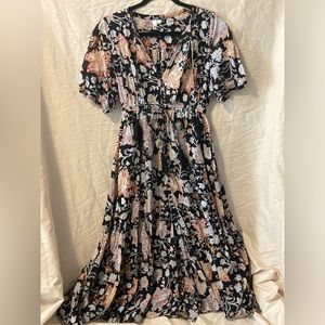 Women’s floral Long Boutique dress medium.  Worn once.